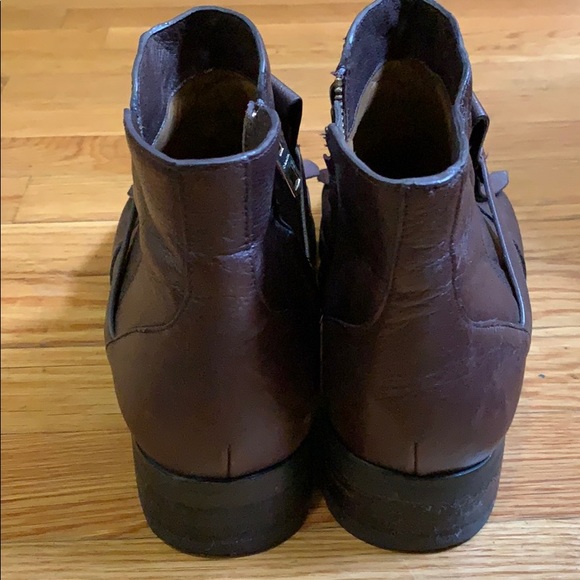 Coach ‘Eagle’ Brown Leather Fringe Bootie - Picture 6 of 8